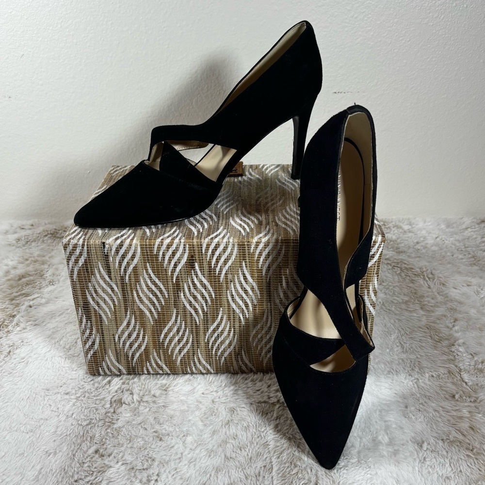 Nine West ToDieFor Black Suede Leather Pointed Toe Heels Size 12M
